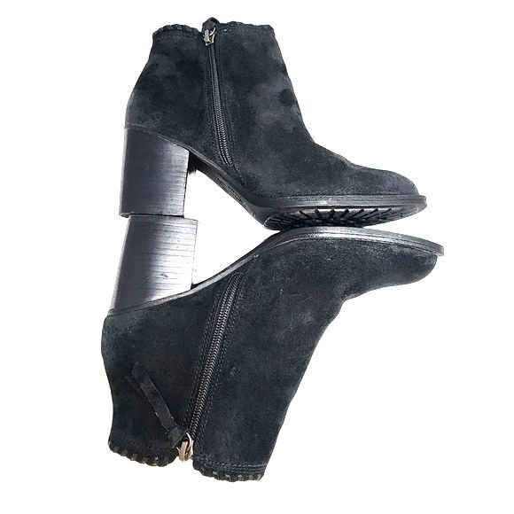 Sofft SF0006521 Wilton Black Suede Whip Stitched Heeled Bootie Size 7.5 - Picture 4 of 10